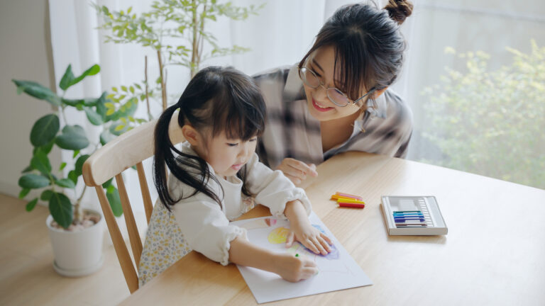 「３歳までが勝負」って本当？幼児期におすすめしたい家でできる子どもの遊び３選
