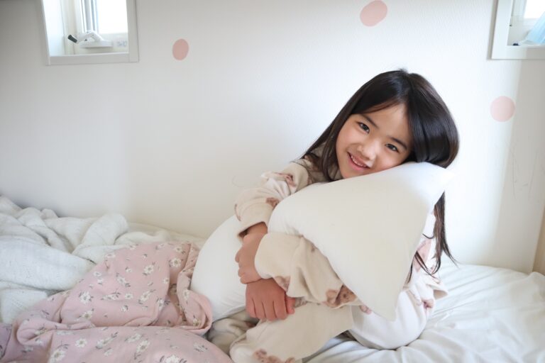 【足りていますか？小学生の睡眠時間 しっかり寝る大切さと睡眠のコツを解説】