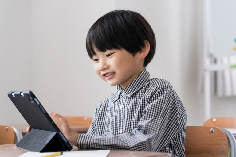 ストレートネックの小学生が急増！ ストレートネックの弊害と対処法3つ