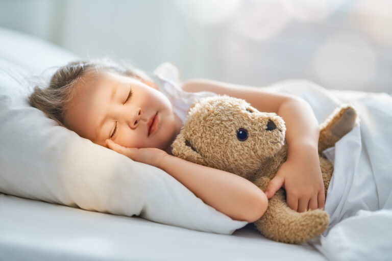 【どうして早寝が必要なの？ 小学生や子どもに睡眠が大切な理由】