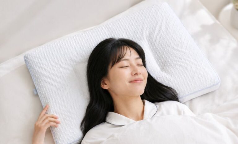 女性枕のおすすめはエスメラルダ｜自分に合わせてくれる枕という新しい選択
